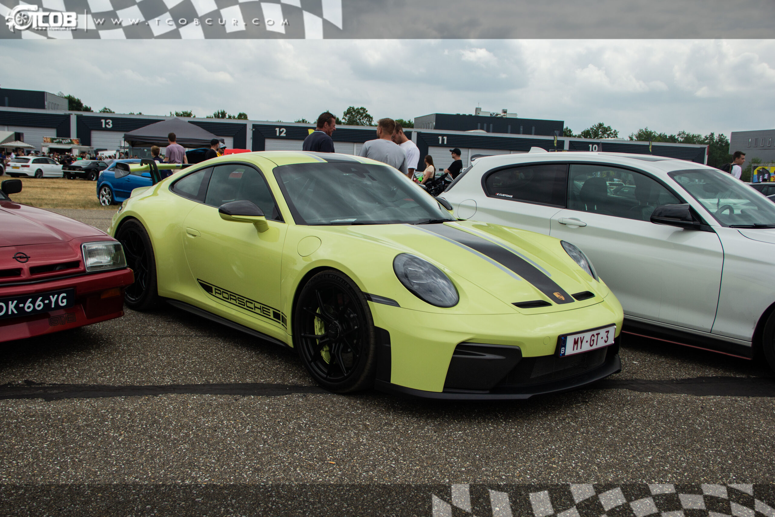 Hart voor Auto’s Showtime: A High-Octane Celebration of Speed, Smoke, and Show-Stopping Cars